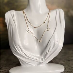 Chic Gold and White Floral Necklace